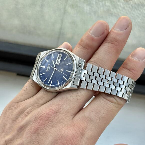 Vintage Seiko 7123-8439 Men’s Watch 34mm SQ Super Quartz Blue Dial Stainless - Picture 7 of 13